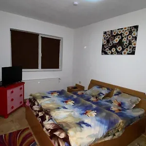 https://apartament-cochet.bucharesthotelsnow.com